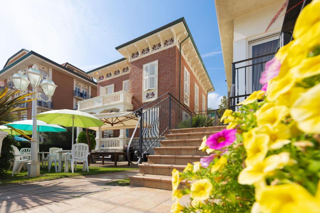 Hotel Orizzonte 벨레지아아지마리나 외부 사진