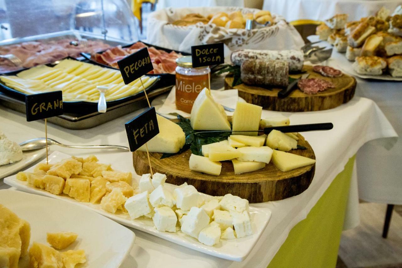 Hotel Orizzonte 벨레지아아지마리나 외부 사진